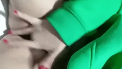 McDonalds Tuvaletinde Sevgilisine Video Çeken Güzel Parmaklıyor kapak görseli