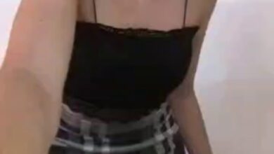 İzmirli Bakire İrem (Titreyerek Boşalma İçerir - Bol Videolu) kapak görseli